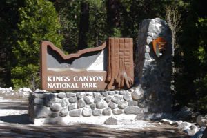 sign for Kings Canyon National Park