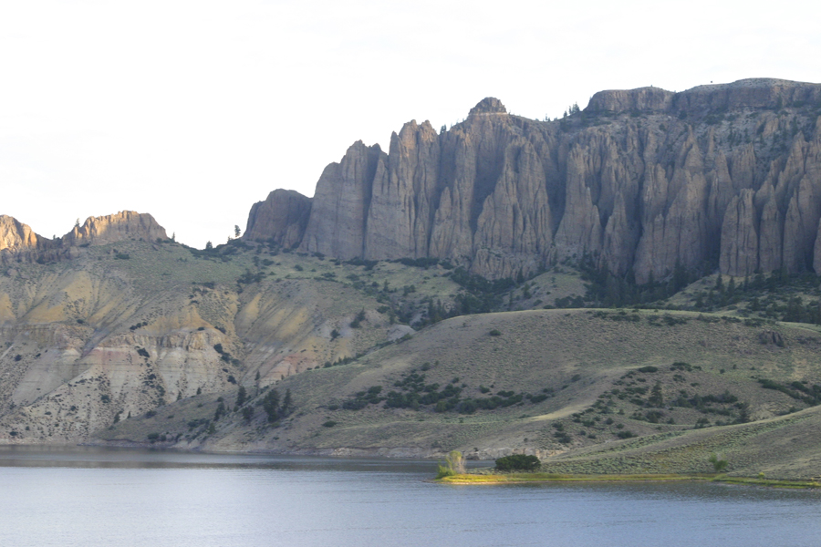 the ridgeline ends above the river