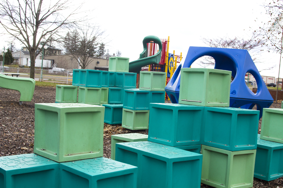 playground cubes