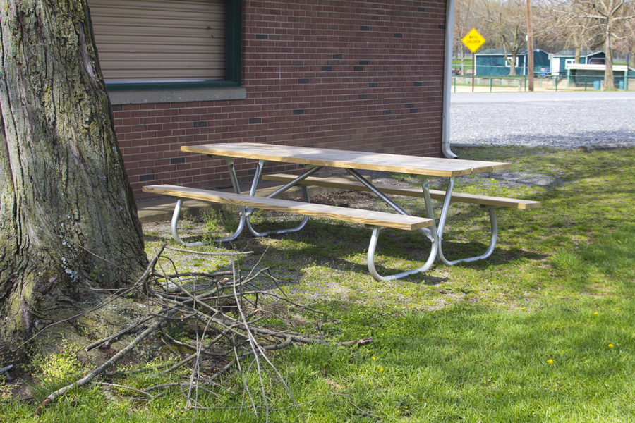 picnic table