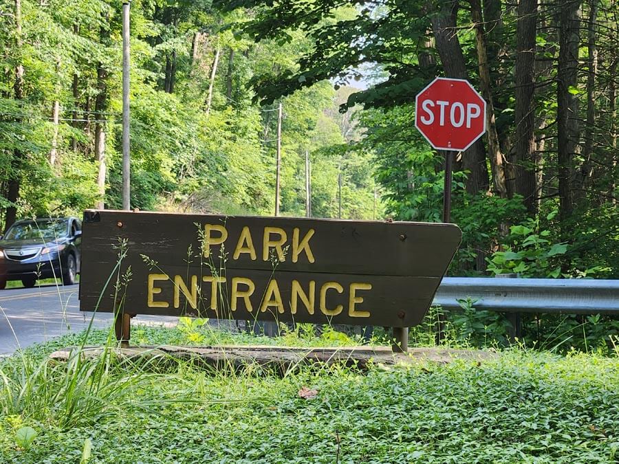 park entrance sign