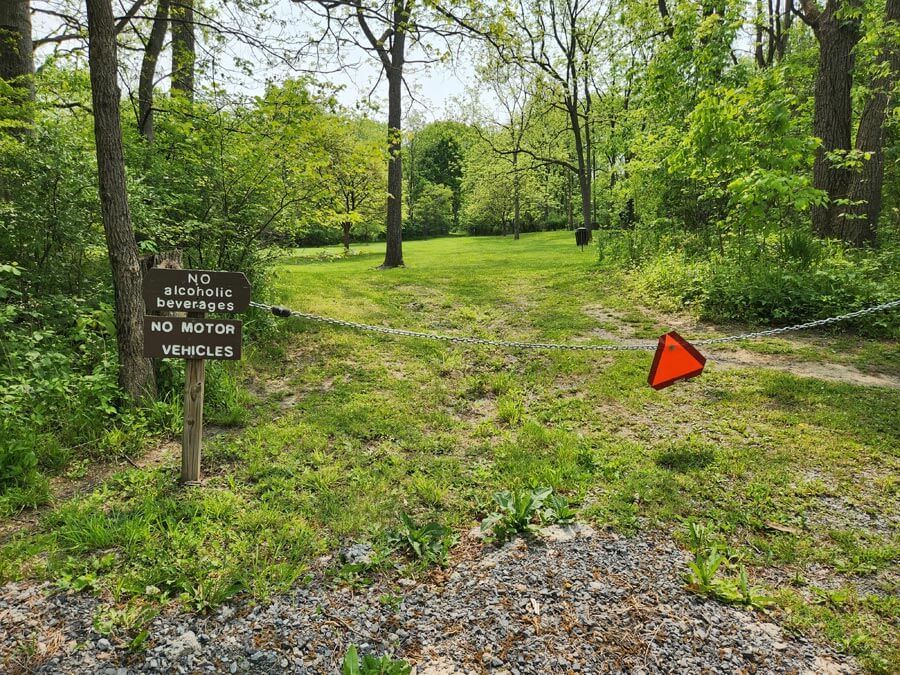 chain across entrance