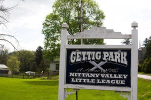 Gettig Park sign.