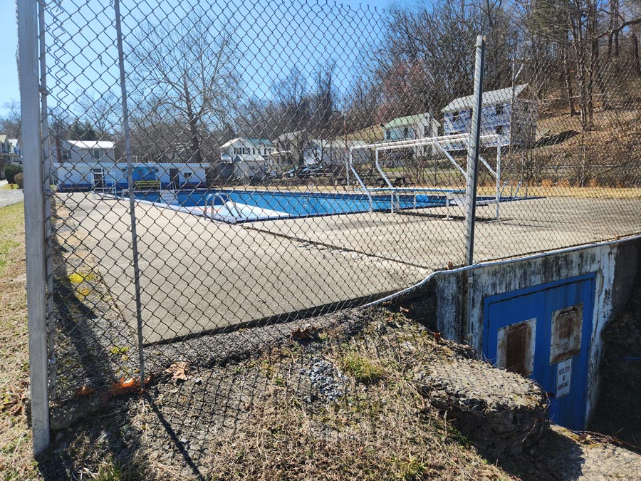 Mapleton Community Swimming Pool, Pennsylvania